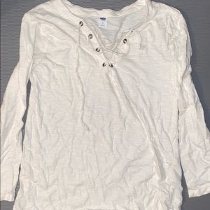 Quarter sleeve V neck shirt